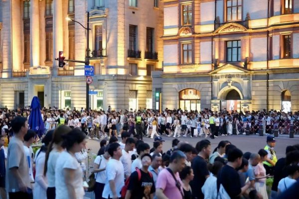 在线配资网 安全感，看得见！织密平安网守护璀璨“夜经济”